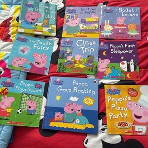 Scholastic  PEPPA Red, Blue, Green